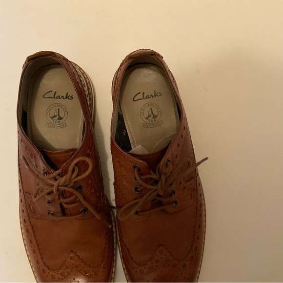 Clarks Lea Wingtip Oxford Lace up Mens Brown 9.5 M Excellent! main image 7